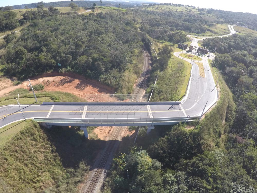 Ponte e travessia, Betim, MG
